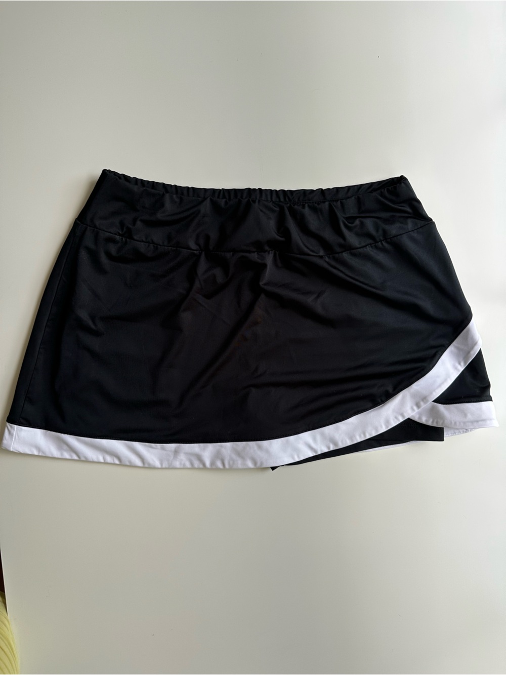 Black Athletic Skort with White Trim | Medium